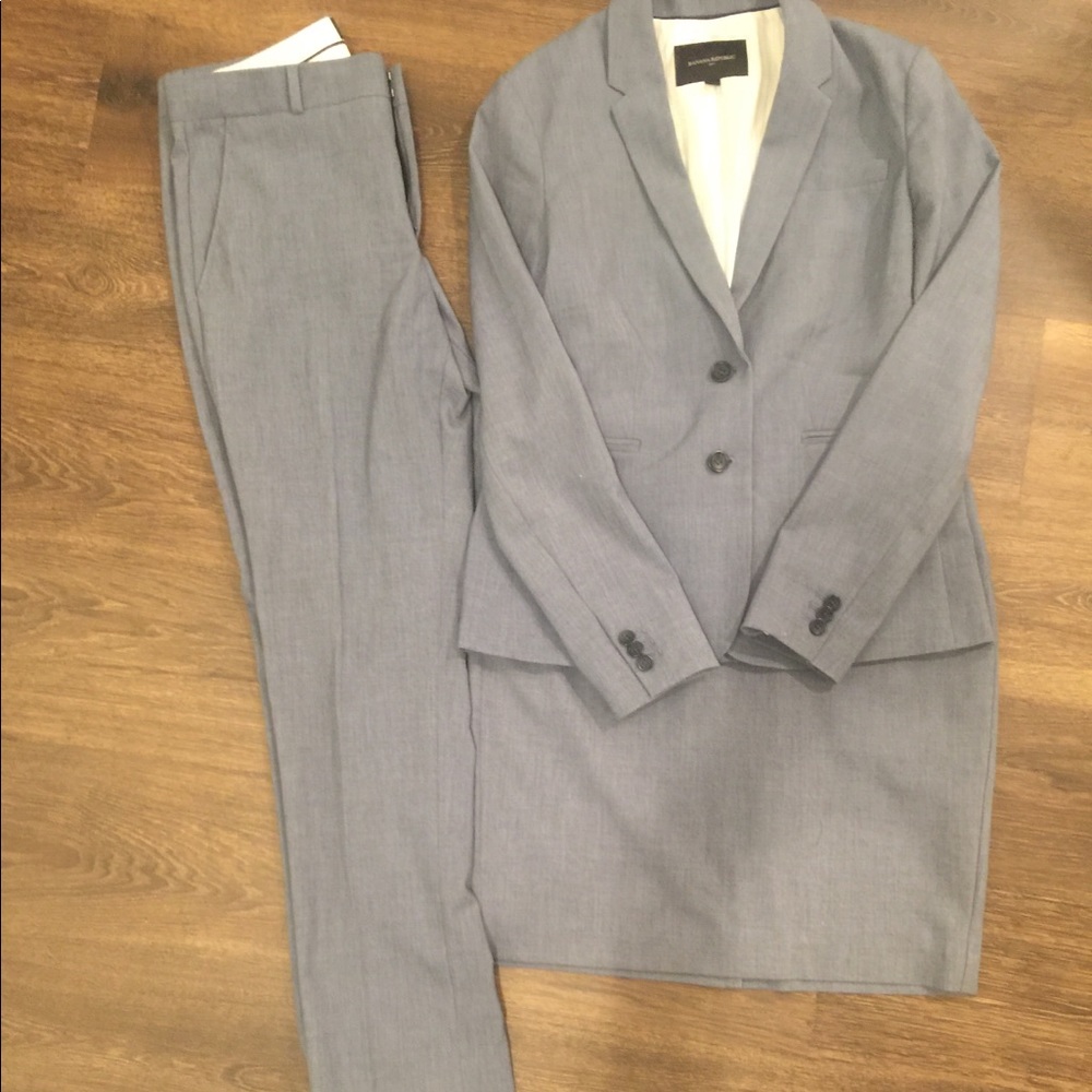 Banana Republic Women’s 3 Piece Suite 6/8 Blue